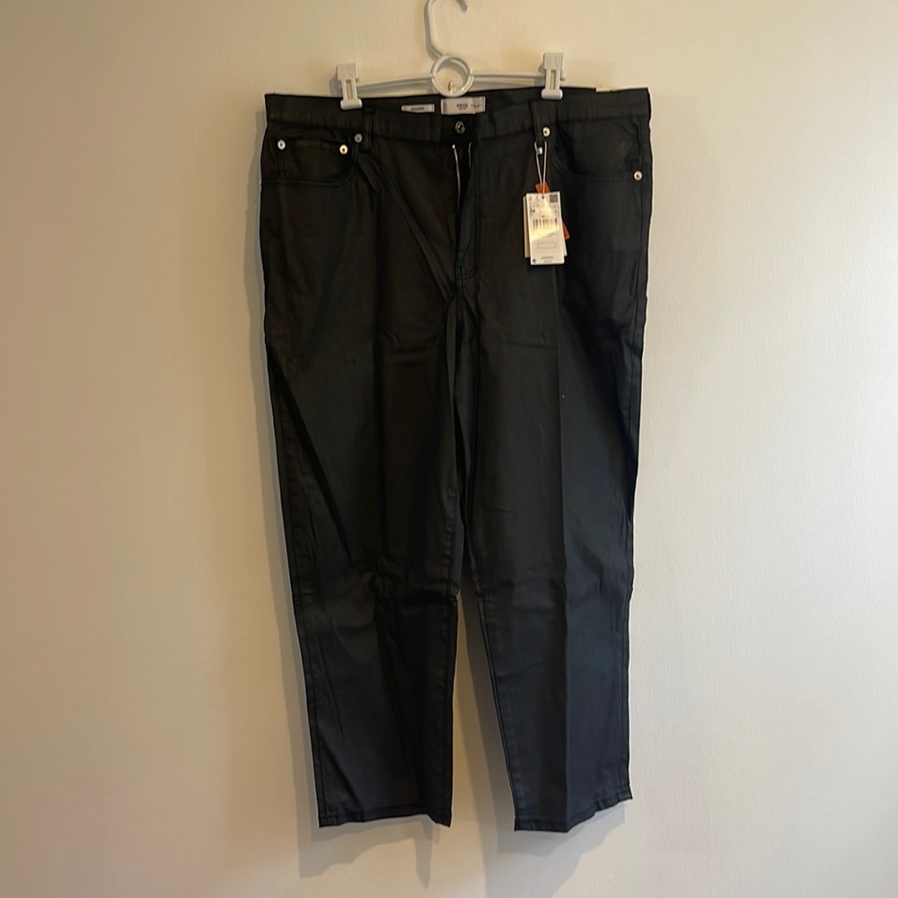 NWT Mango Ankle length straight fit black jeans size 18